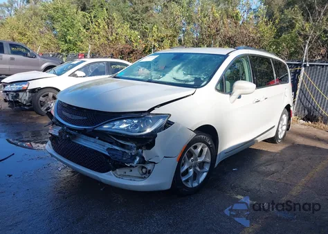 2017 Chrysler Pacifica Touring-L Plus из США, поврежденный, VIN 2C4RC1EG7HR603653